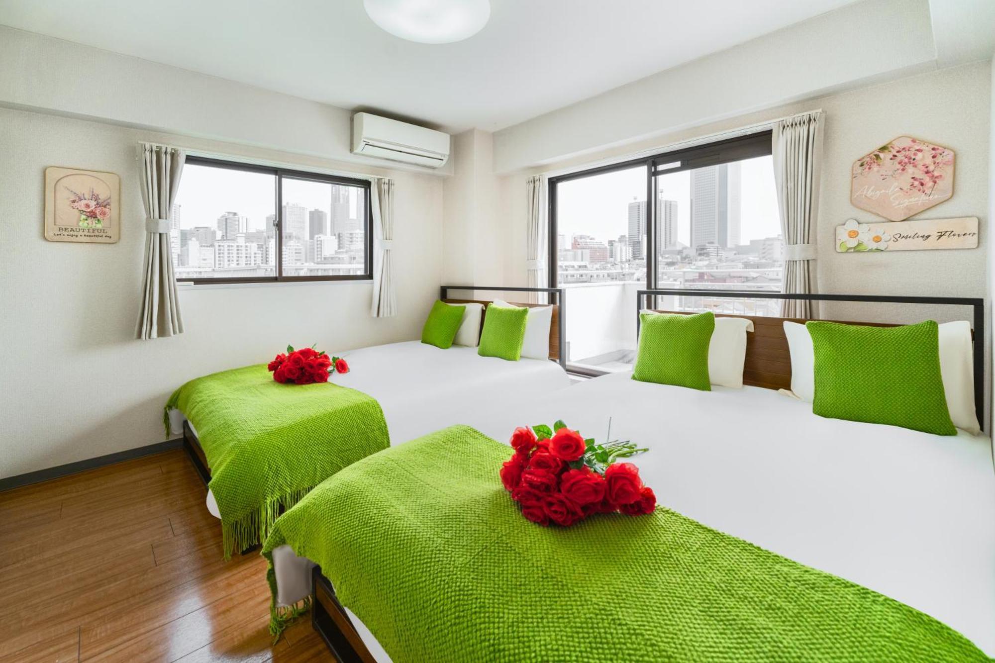 6th Floor 602 With Elevator, 700 Meters Walk From Nishi-shinjuku Gochome 4 Minutes To Shinjuku, 75 Square Meters 30 Square Meters Of Large Balcony Apartment