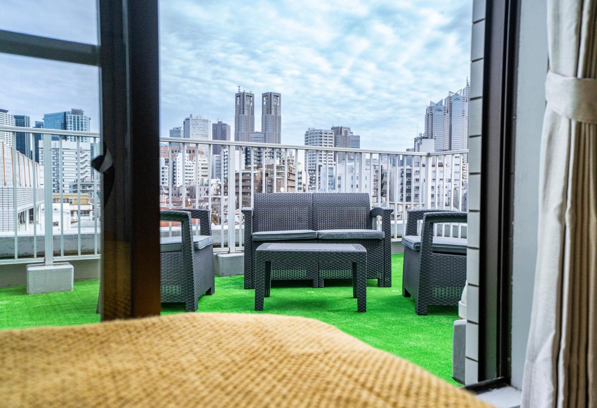 6th Floor 602 With Elevator, 700 Meters Walk From Nishi-shinjuku Gochome 4 Minutes To Shinjuku, 75 Square Meters 30 Square Meters Of Large Balcony * Tokio